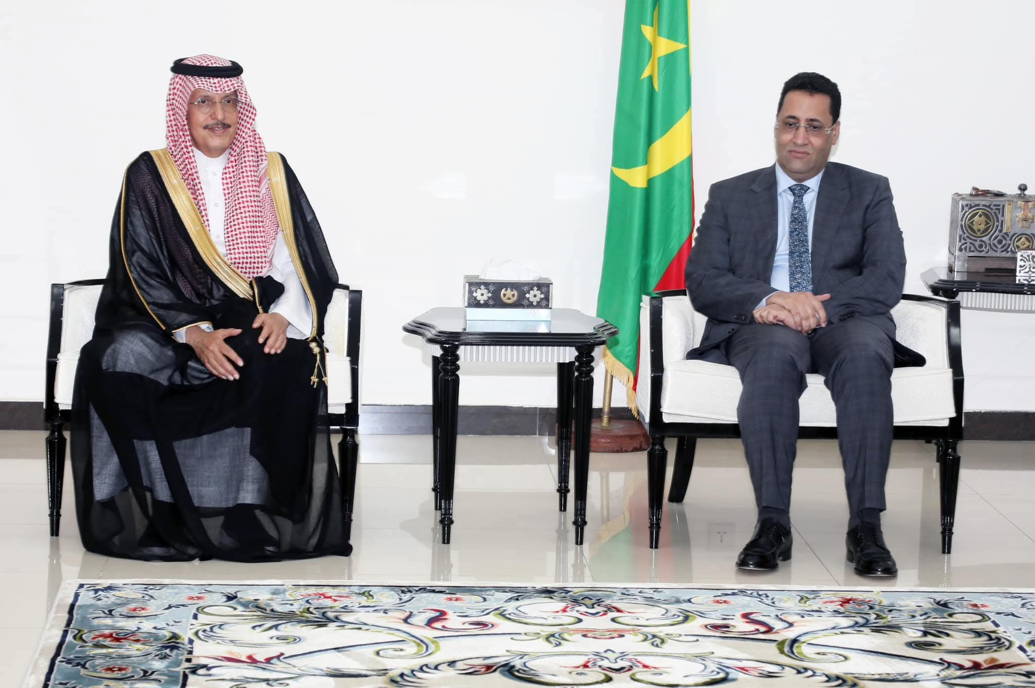 الوزارة الأولى، وفدا من الصندوق السعودي للتنمية برئاسة الرئيس التنفيذي للصندوق السيد سلطان بن عبد الرحمن المرشد